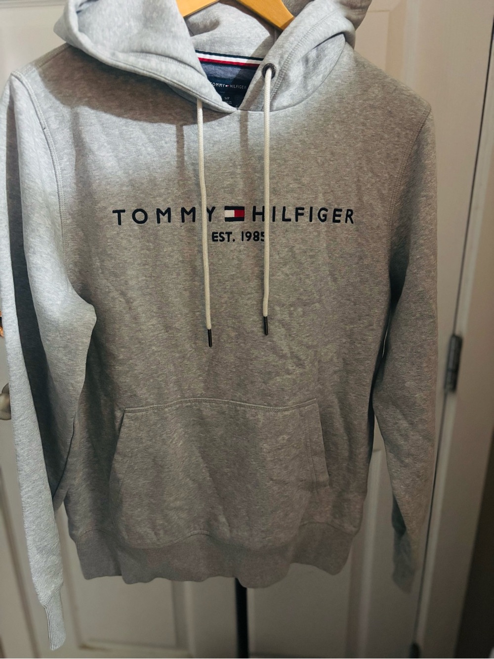 Tommy Hilfiger Light Gray Logo Pullover Hoodie